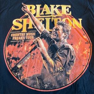 Blake Shelton 2018 Tour Graphic TShirt Black Size Medium